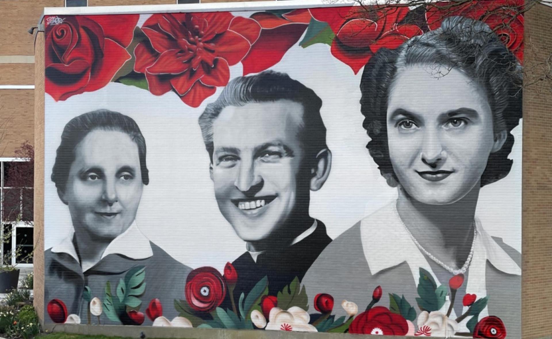 New mural on the wall of a US oncology centre depicts Hungarian lifesaving heroes