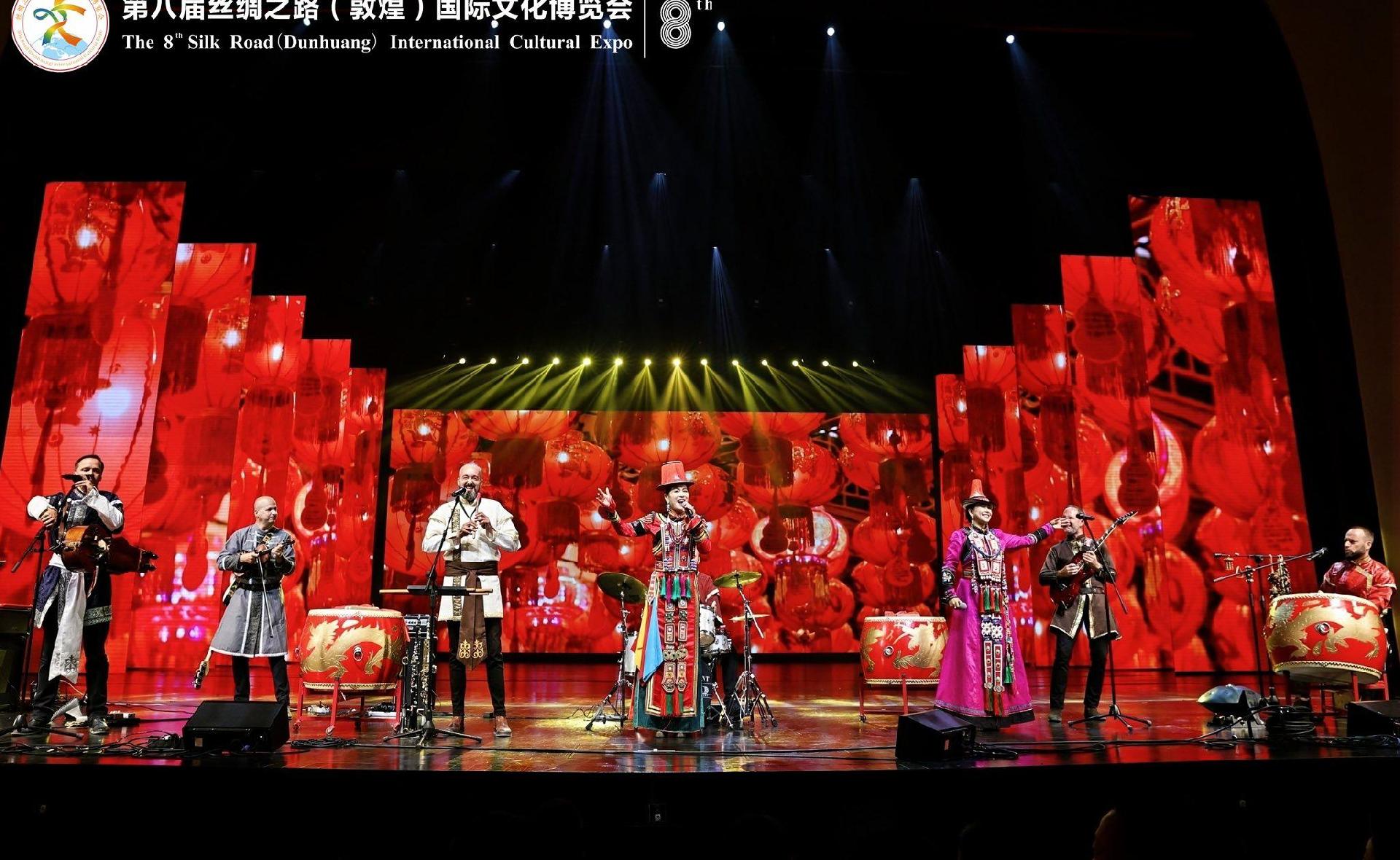 Cultural Bridges Between Hungary and China