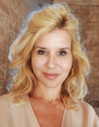 Adrienne Éva Burányi