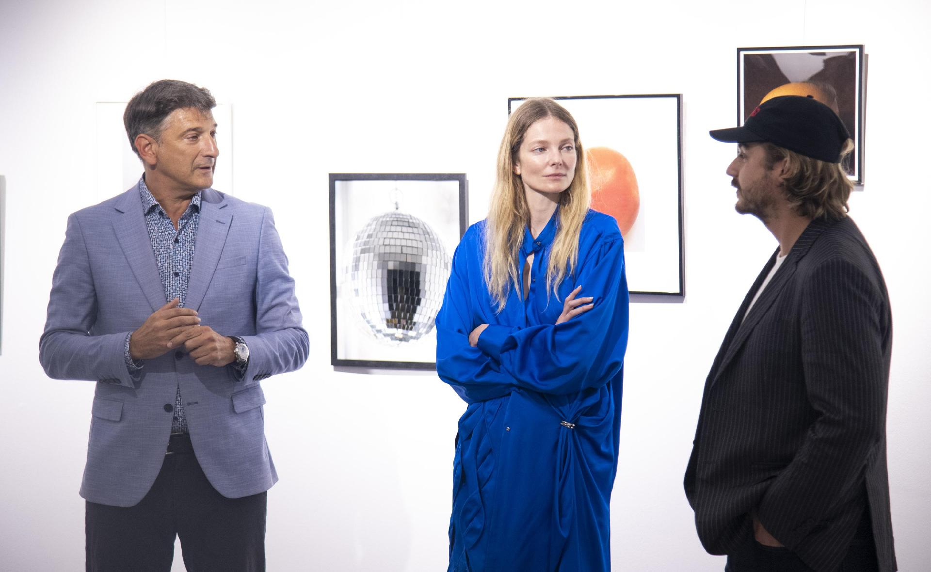 Kick-off LJFW: Jelen Ádám kiállítása a Ljubljana Fashion Week keretében Mihalik Enikővel