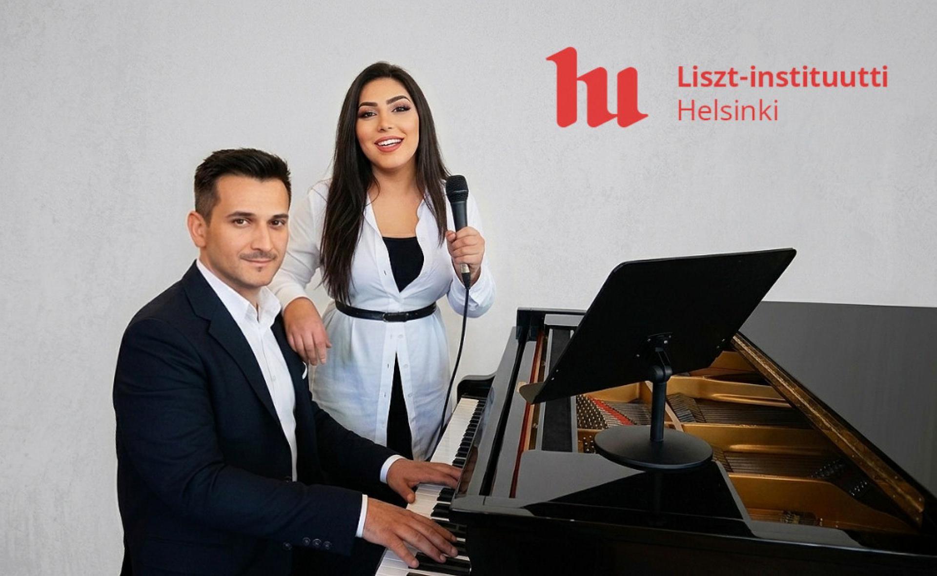 Laulaja Renáta Damun ja pianisti Tibor Kónyain jazzkonsertti Kahvila Willensaunassa