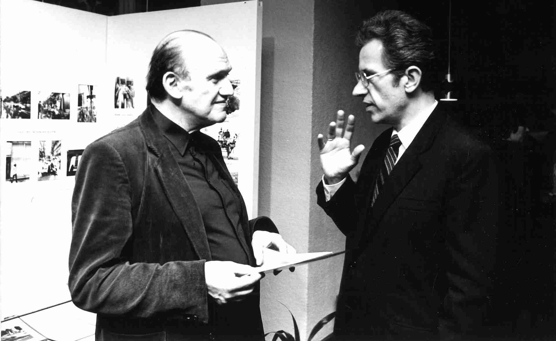 (c) Archivfoto CHB: Franz Fühmann (links) nach Lesung im Haus der ungarischen Kultur, Berlin 