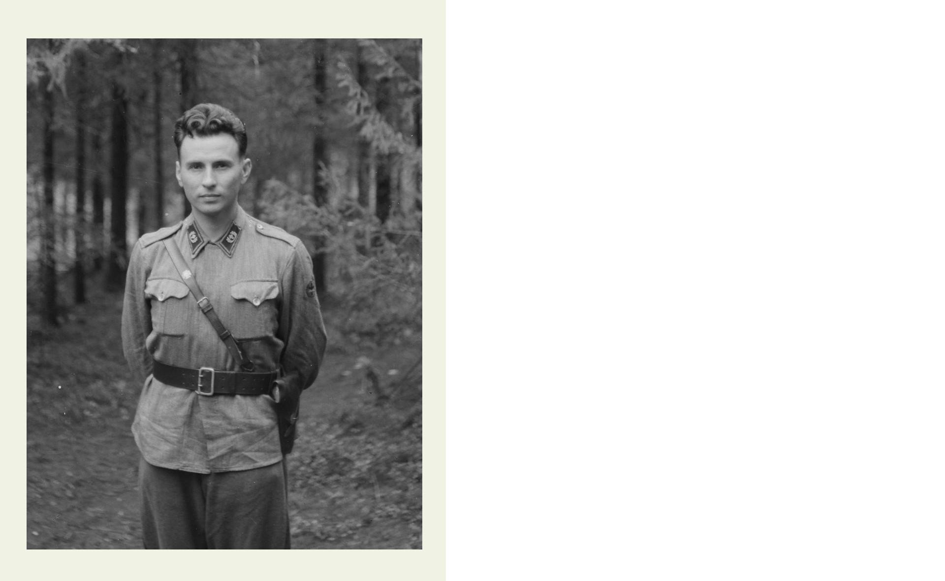 Kuva: kuvaaja Kersantti O. Lastikka: kuvassa sotilaspastori Lajos Garam, 1944 / Sotamuseo