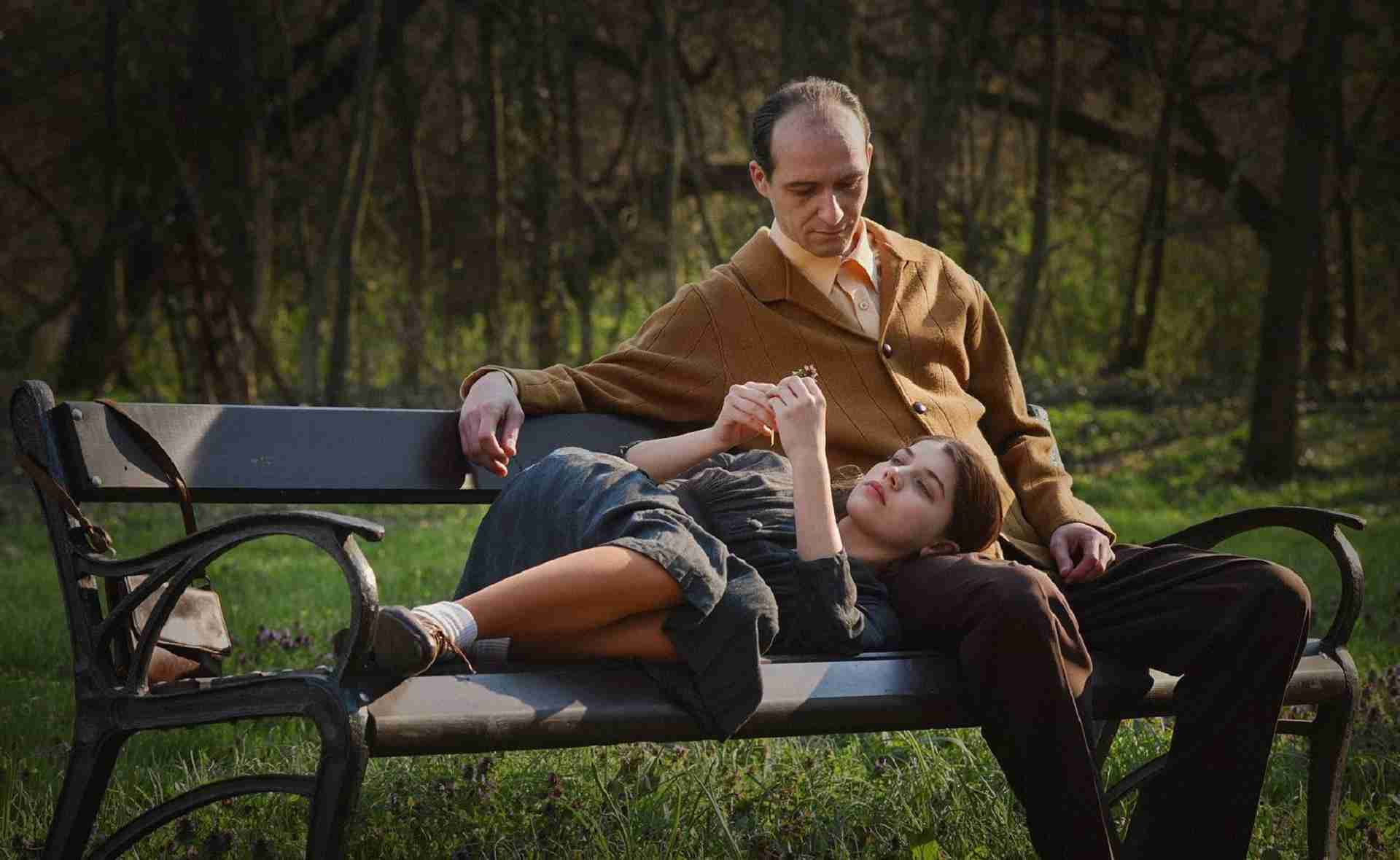 Akik maradtak. (2019, játékfilm); a forgatókönyvet Muhi Klára írta