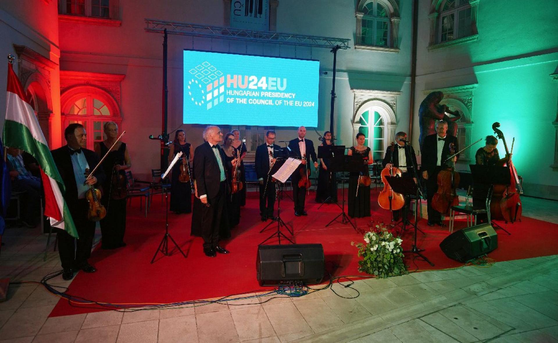 A Budapesti Vonósok koncertjével ünnepeltük Zágrábban a magyar EU soros elnökség kezdetét