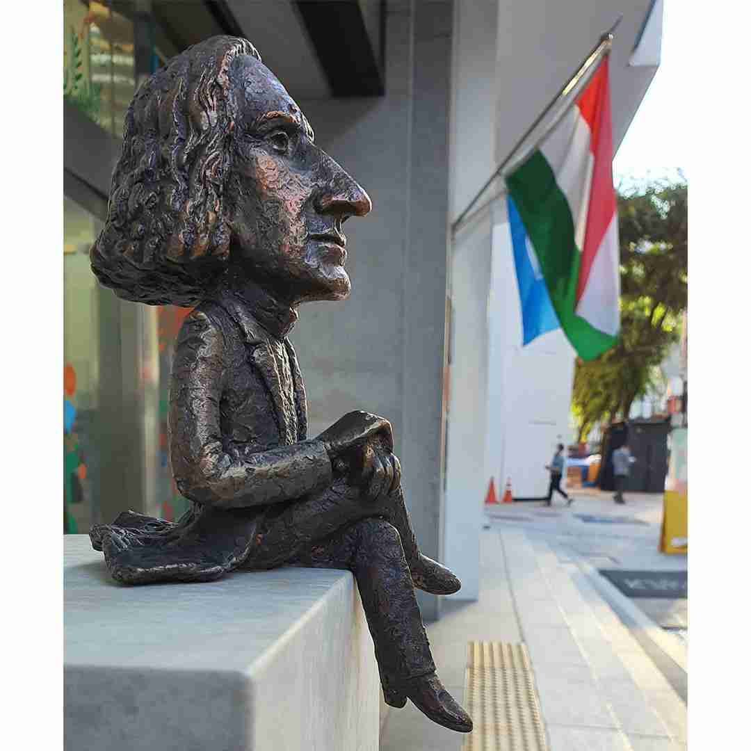 Kolodko: Liszt Ferenc miniszobra Szöulban – forrás: az alkotó FB-oldala