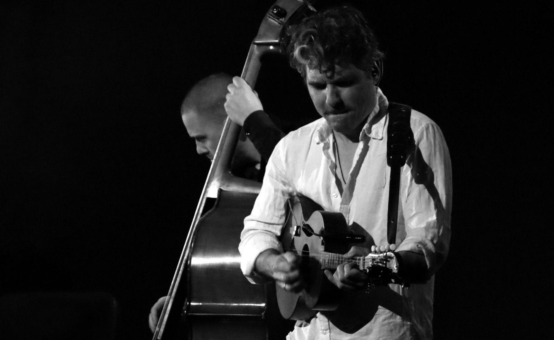 Izzóan forró koncertet adott a Söndörgő Branko Bako Jovanović társaságában Belgrádban!