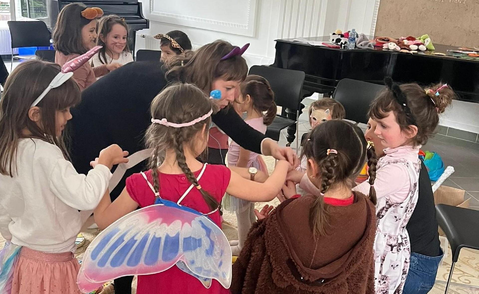 Atelier pour les enfants de 3 à 7 ans au Consulat de Hongrie, les mercredis de 15h à 15h40