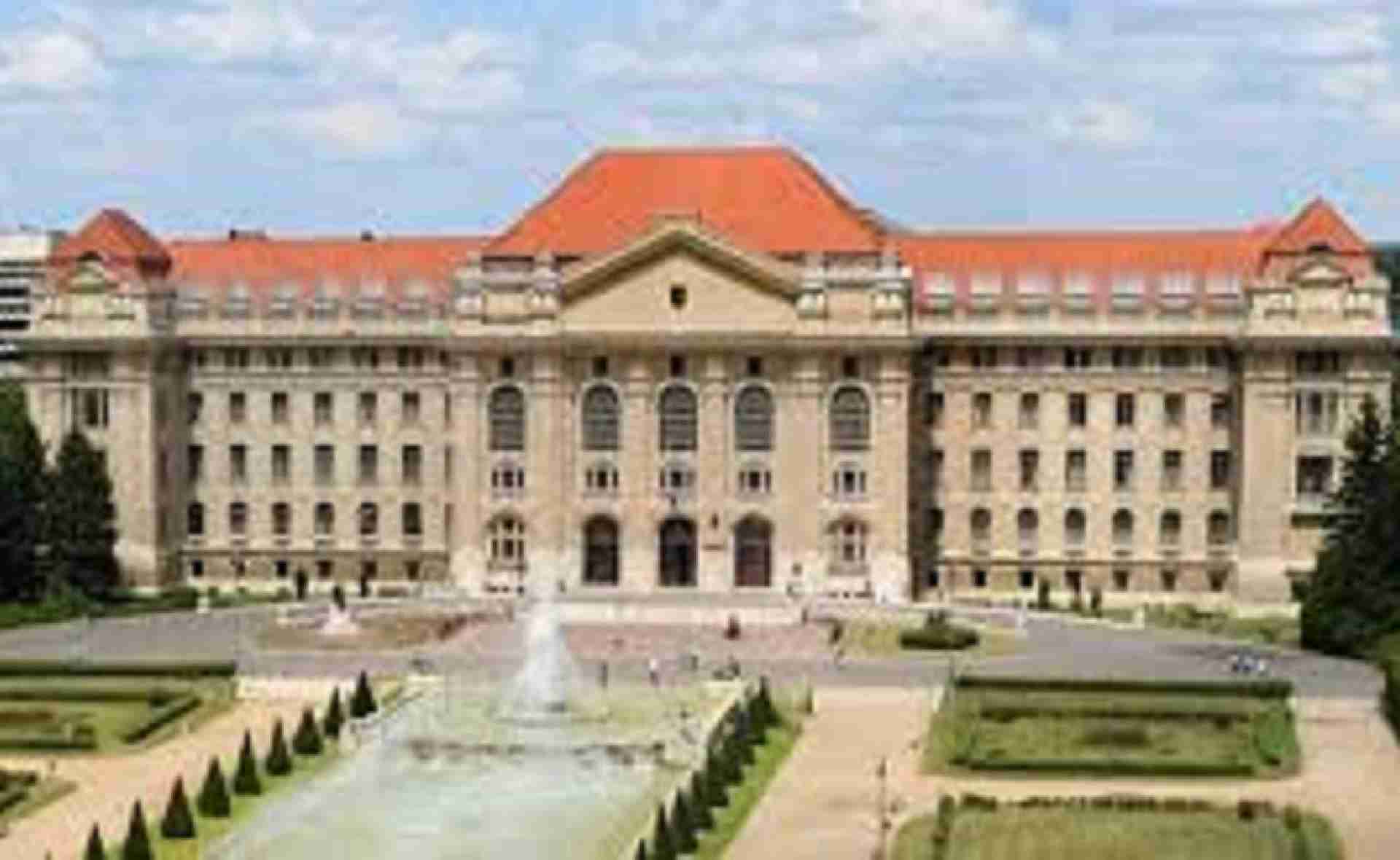 Debreceni Nyári Egyetem