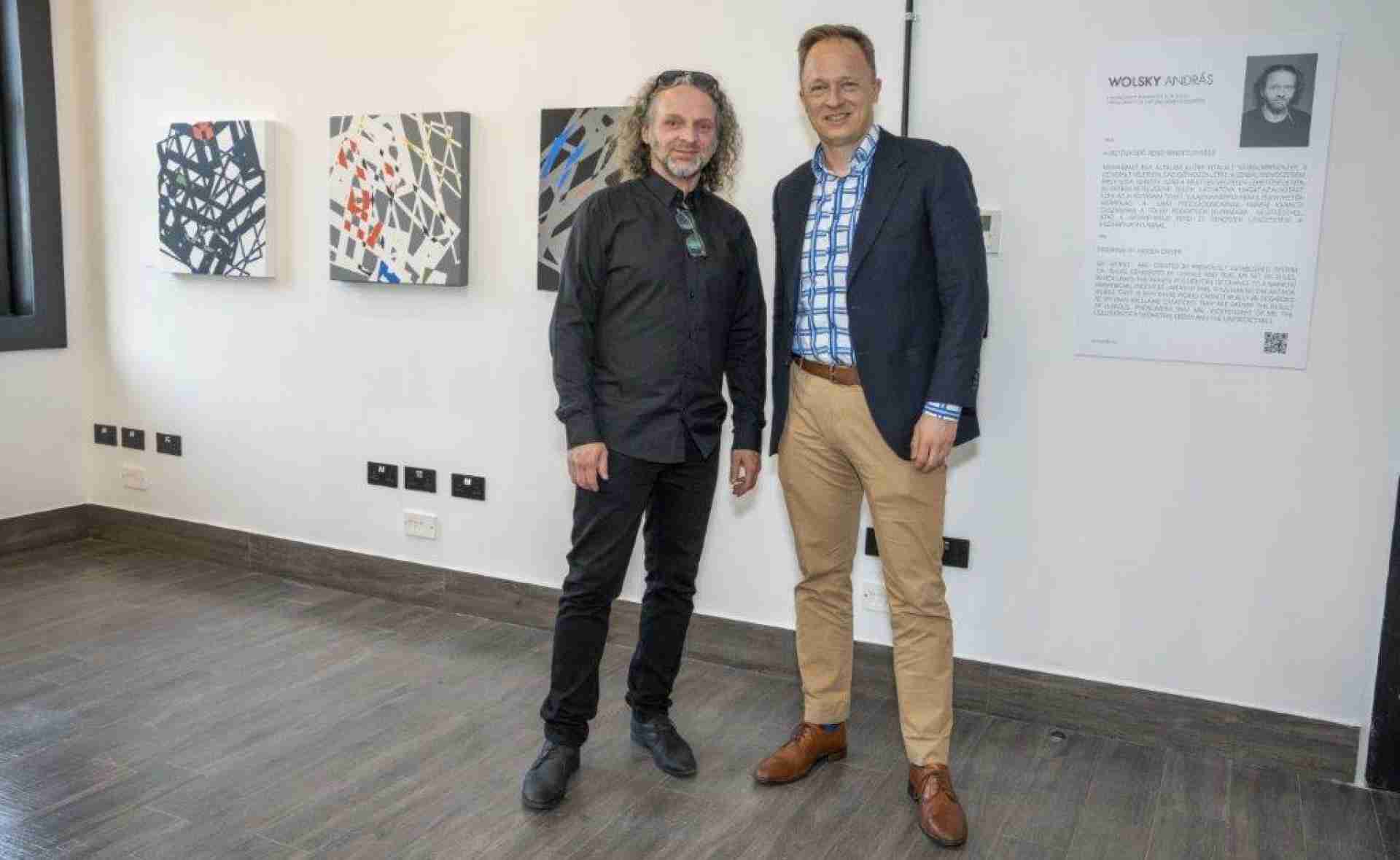 Wolsky András artist with Ferenc Kumin, Ambassador of Hungary in London