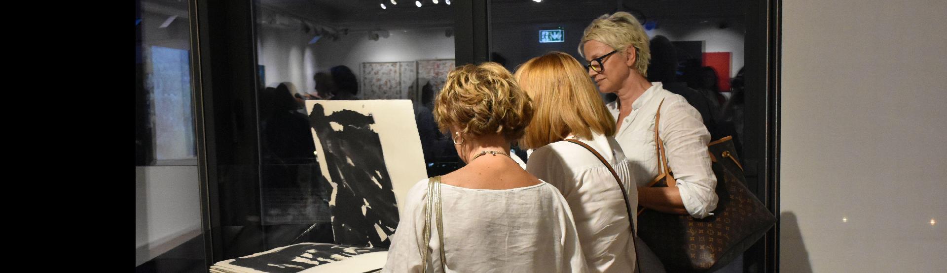 Significant Croatian and Hungarian Female Figures Evoked by Hungarian and Croatian Artists in Zagreb
